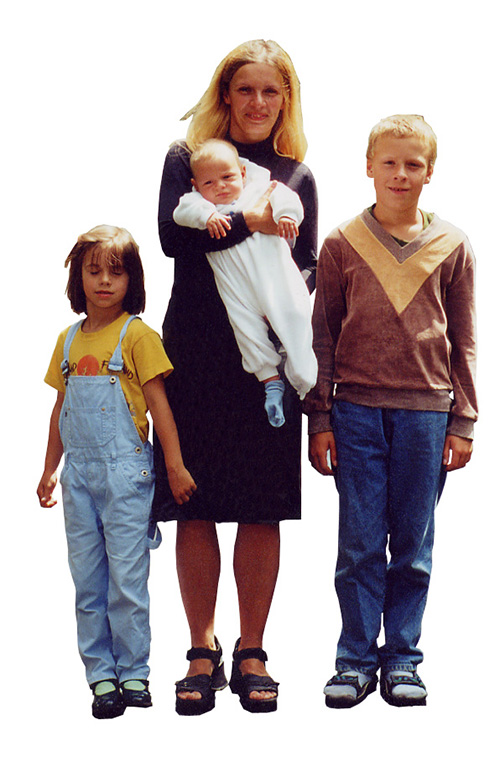 Lenka Klodová and children